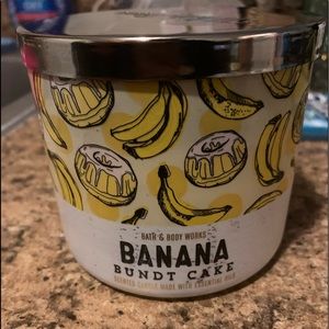 Banana Bundt Cake Candle